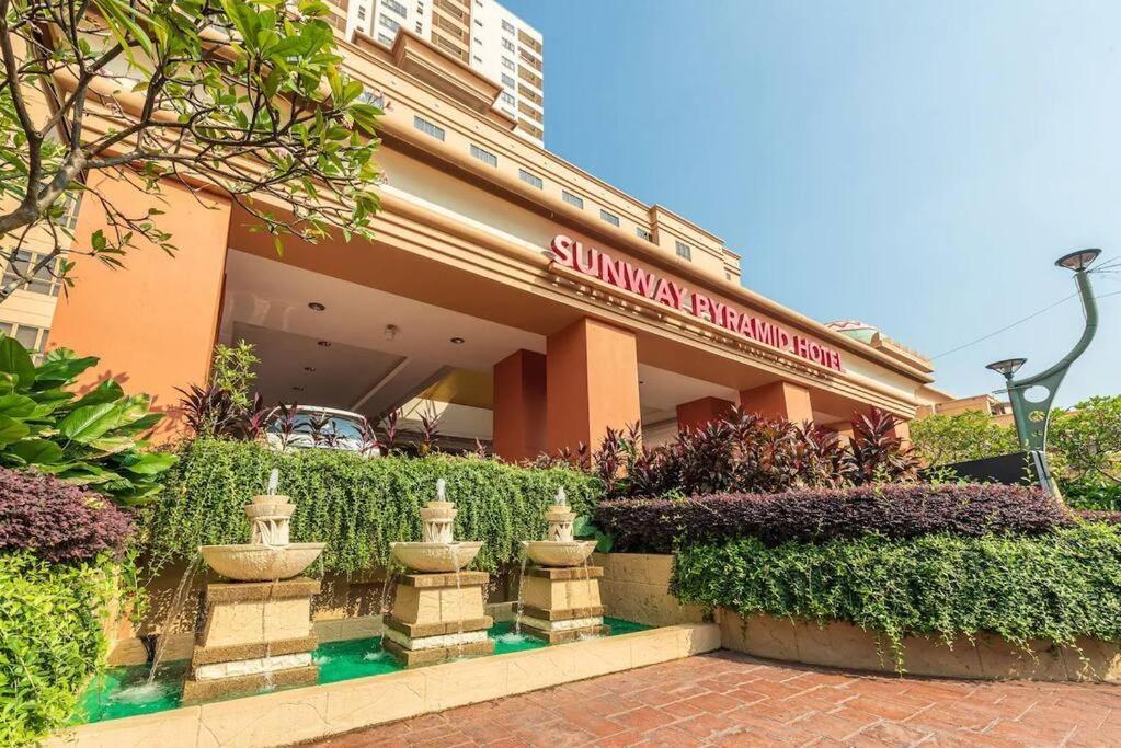 Sunwaylagoonfamilysuite-2Pax-Netflix-Balcony-Super Fast Internet Petaling Jaya Exterior photo